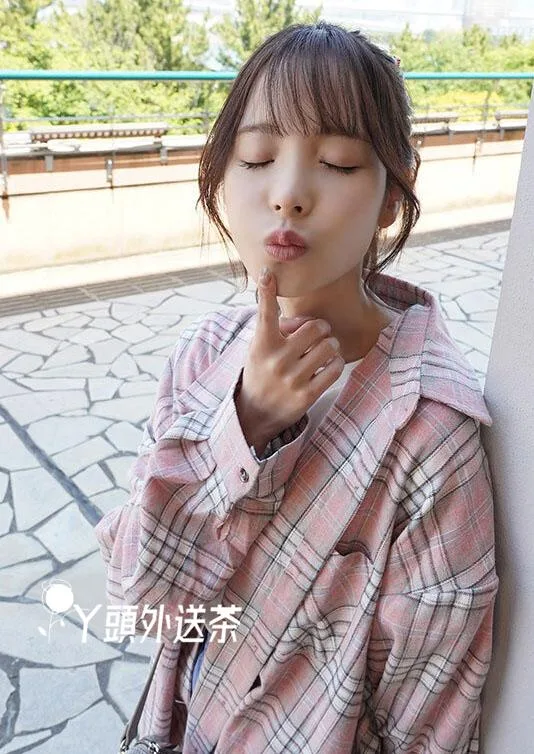 桃乃木かな 153/49/E