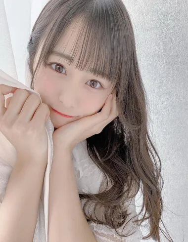 艾比158 / 42Kg / C 粉嫩嬌俏甜美少女