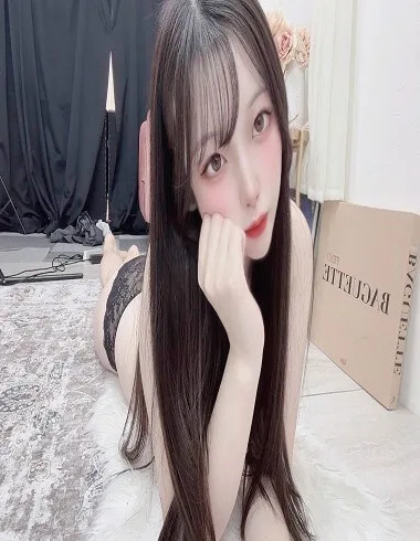 桐島真168 / 50Kg /D 性感魅惑紅唇長腿女王