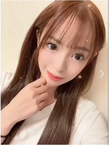 倉本泉155/42Kg/E性感時尚派對女神